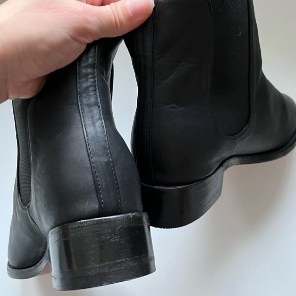 American Apparel Black Chelsea Boot - Picture 2 of 7